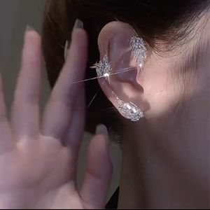 2 Pair Leaf Feather Light Luxury Exquisite Ear Clip